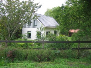 Gebeubileerd huisje voor tijdelijke bewoning in Ouwster-Nijega Friesland